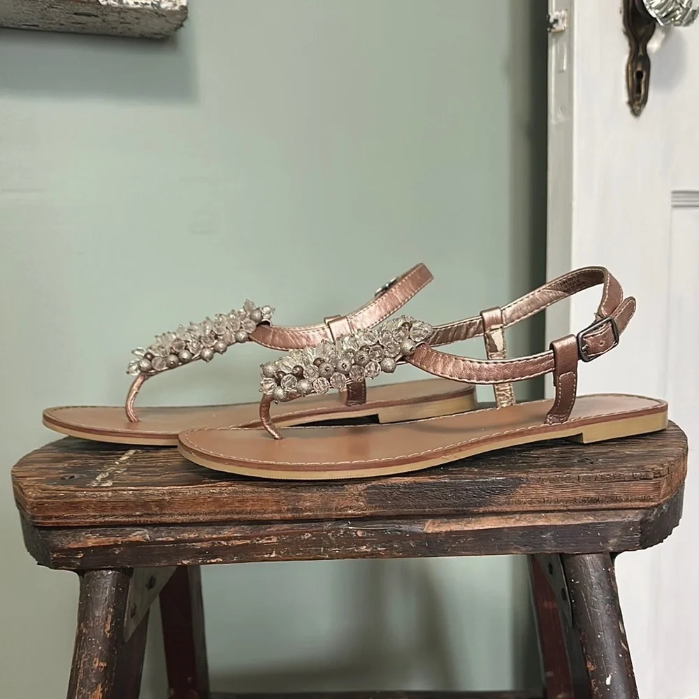 OLD NAVY Elegant Crystal Embellished Rose Gold Faux Leather T-Strap Sandals